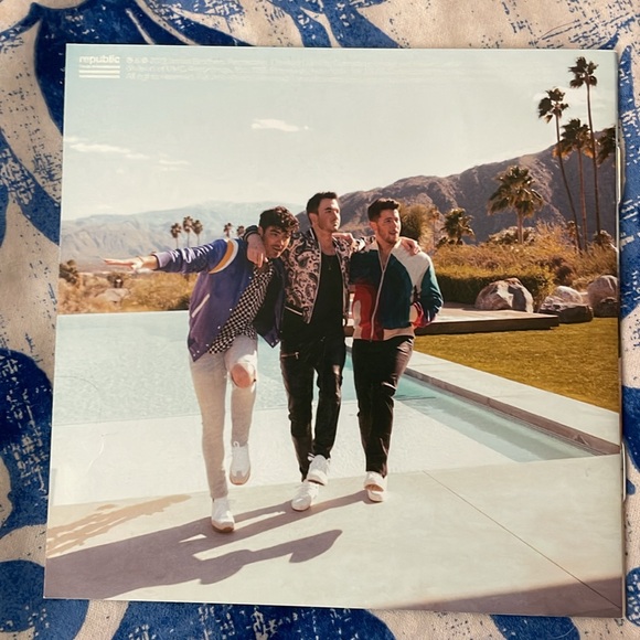 Signed CD Jonas Brothers - Picture 2 of 3